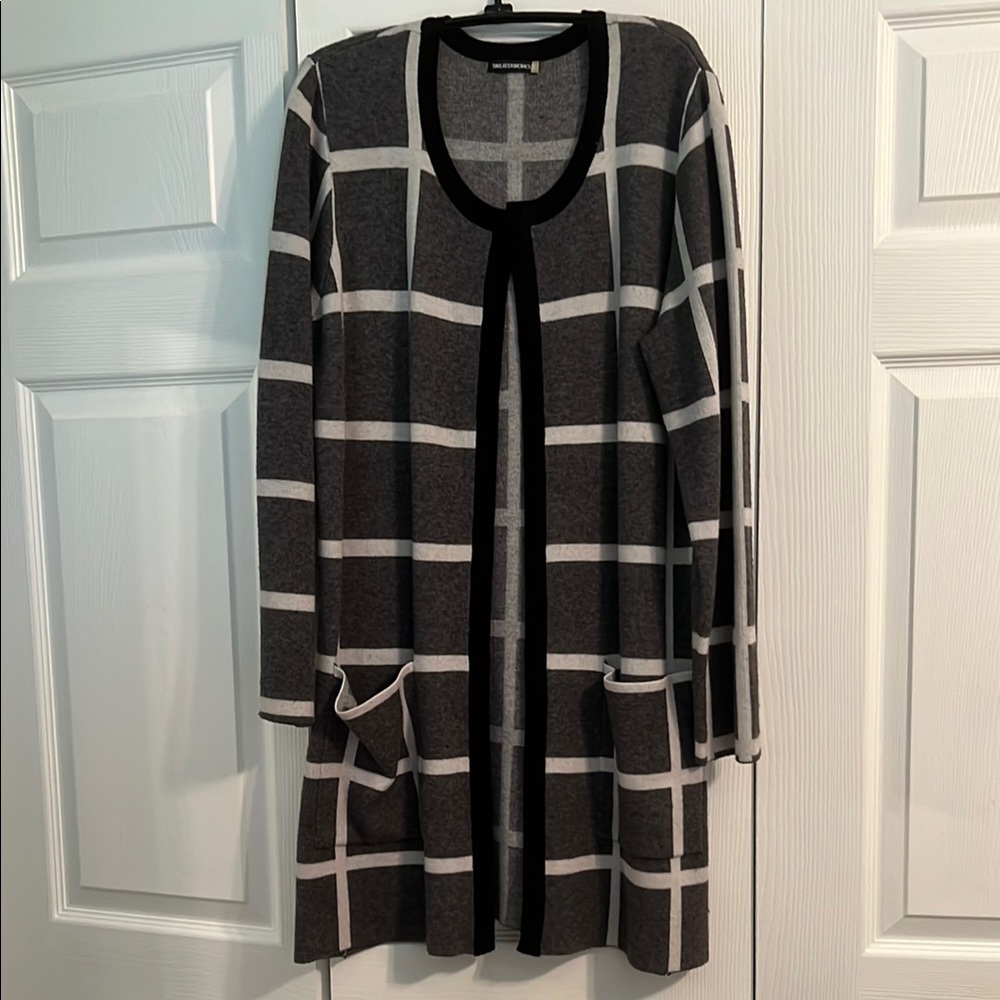 Gray and Black Women's Sweater